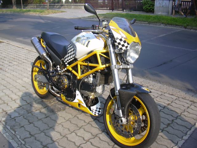 D84
